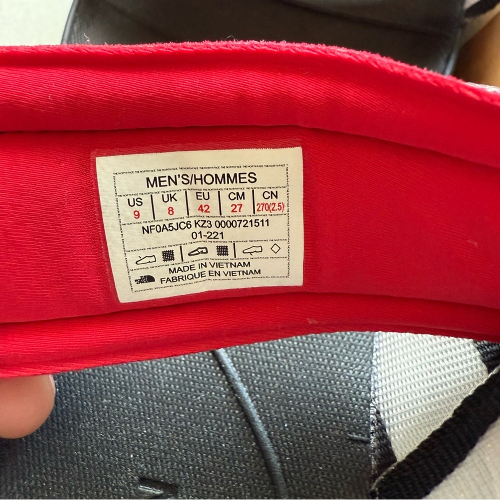 The North Face Skeena Sport Sandals Black Red Blue Yellow Mens Size 9 - Picture 5 of 9